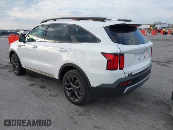 ✅ 2023 Kia Sorento SX • VIN: 5XYRKDLF1PG237268 • Lot: 40737476. Listed on IAAI with 11,392 mi. Free auction sales archive from the USA and detailed vehicle history report at DreamBid. Image 3.