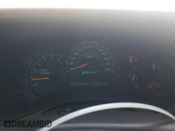 ✅ 2005 GMC Sierra 1500 SLT • VIN: 2GTEC13T951129648 • Лот: 66658585. Опубликован ранее на Copart с пробегом 165 443 миль. Бесплатный доступ к архиву аукционных продаж из США и подробный отчёт об истории автомобиля на DreamBid. Изображение 9.