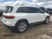 ✅ 2020 Mercedes-Benz GLB 250 • VIN: WDC4M4GB7LW001727 • Лот: 87208515. Опубликован ранее на Copart с пробегом 62 509 миль. Бесплатный доступ к архиву аукционных продаж из США и подробный отчёт об истории автомобиля на DreamBid. Изображение 3.