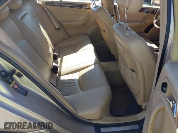 ✅ 2001 Mercedes-Benz C 230/260/280/320 • VIN: WDBRF64J51F108963 • Lot: 43254912. Wystawiony na IAAI z przebiegiem 173 399 mil. Bezpłatny archiwum sprzedaży aukcyjnych z USA i szczegółowy raport historii pojazdu na DreamBid. Zdjęcie 8.