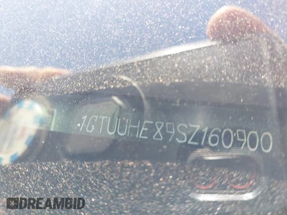 ✅ 2025 GMC Sierra 1500 Denali Ultimate • VIN: 1GTUUHE89SZ160900 • Лот: 43421077. Опубликован ранее на IAAI с пробегом 6 086 миль. Бесплатный доступ к архиву аукционных продаж из США и подробный отчёт об истории автомобиля на DreamBid. Изображение 17.