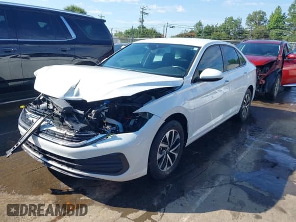 ✅ 2022 Volkswagen Jetta S • VIN: 3VWCM7BU0NM002360 • Lot: 42645592. Listed on IAAI with 19,736 mi. Free auction sales archive from the USA and detailed vehicle history report at DreamBid. Image 2.