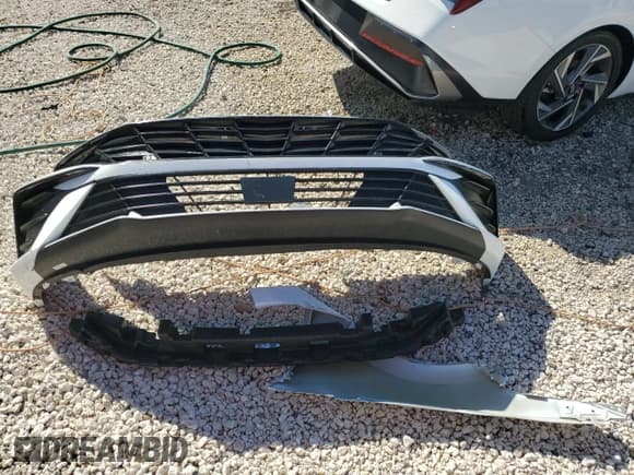 ✅ 2025 Hyundai Elantra SEL Convenience • VIN: KMHLS4DG1SU924590 • Lot: 90633065. Wystawiony na Copart z przebiegiem 14 548 mil. Bezpłatny archiwum sprzedaży aukcyjnych z USA i szczegółowy raport historii pojazdu na DreamBid. Zdjęcie 12.