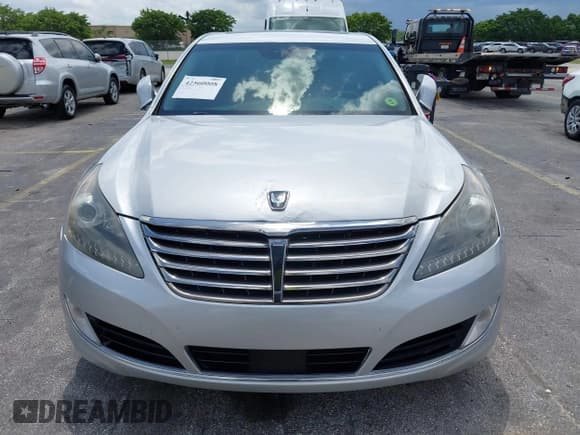 ✅ 2016 Hyundai Equus Signature • VIN: KMHGH4JH8GU101000 • Lot: 42560008. Wystawiony na IAAI z przebiegiem 68 798 mil. Bezpłatny archiwum sprzedaży aukcyjnych z USA i szczegółowy raport historii pojazdu na DreamBid. Zdjęcie 6.