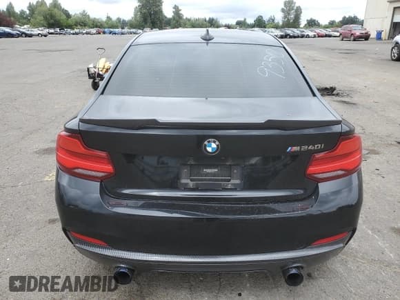 ✅ 2019 BMW 2 Series M240i • VIN: WBA2J5C59KVB28155 • Lot: 59918315. Wystawiony na Copart z przebiegiem 38 853 mil. Bezpłatny archiwum sprzedaży aukcyjnych z USA i szczegółowy raport historii pojazdu na DreamBid. Zdjęcie 6.