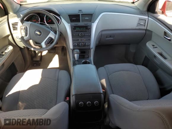 ✅ 2012 Chevrolet Traverse 1LT • VIN: 1GNKVGED4CJ334262 • Lot: 89464385. Wystawiony na Copart z przebiegiem 164 213 mil. Bezpłatny archiwum sprzedaży aukcyjnych z USA i szczegółowy raport historii pojazdu na DreamBid. Zdjęcie 8.