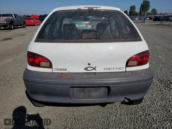 ✅ 1997 Chevrolet Metro • VIN: 2C1MR226XV6753048 • Лот: 74398314. Опубликован ранее на Copart с пробегом 178 088 миль. Бесплатный доступ к архиву аукционных продаж из США и подробный отчёт об истории автомобиля на DreamBid. Изображение 6.