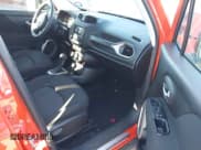 ✅ 2017 Jeep Renegade Sport • VIN: ZACCJBAB0HPG21086 • Lot: 43572267. Wystawiony na IAAI z przebiegiem 67 612 mil. Bezpłatny archiwum sprzedaży aukcyjnych z USA i szczegółowy raport historii pojazdu na DreamBid. Zdjęcie 5.