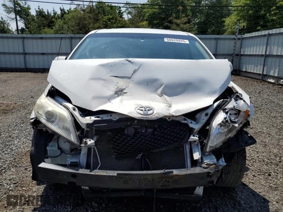 ✅ 2012 Toyota Sienna LE AAS • VIN: 5TDKK3DCXCS206419 • Lot: 60626845. Listed on Copart with 200,461 mi. Free auction sales archive from the USA and detailed vehicle history report at DreamBid. Image 5.