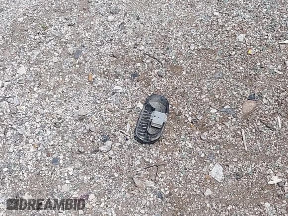 ✅ 2011 GMC Sierra 1500 SLT • VIN: 3GTP2WE34BG328518 • Лот: 42412710. Опубликован ранее на IAAI с пробегом 206 431 миль. Бесплатный доступ к архиву аукционных продаж из США и подробный отчёт об истории автомобиля на DreamBid. Изображение 12.