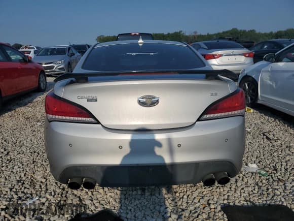 ✅ 2011 Hyundai Genesis Coupe Grand Touring • VIN: KMHHU6KH9BU047077 • Lot: 66956214. Wystawiony na Copart z przebiegiem 157 136 mil. Bezpłatny archiwum sprzedaży aukcyjnych z USA i szczegółowy raport historii pojazdu na DreamBid. Zdjęcie 6.