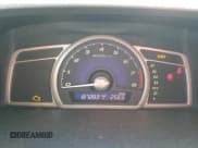 ✅ 2009 Honda Civic LX-S • VIN: 2HGFA166X9H330344 • Lot: 82775965. Wystawiony na Copart z przebiegiem 187 283 mil. Bezpłatny archiwum sprzedaży aukcyjnych z USA i szczegółowy raport historii pojazdu na DreamBid. Zdjęcie 9.