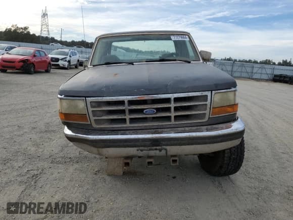 ✅ 1994 Ford F-250 • VIN: 1FTHX26G6RKB58004 • Lot: 77279664. Listed on Copart with 124,556 mi. Free auction sales archive from the USA and detailed vehicle history report at DreamBid. Image 5.