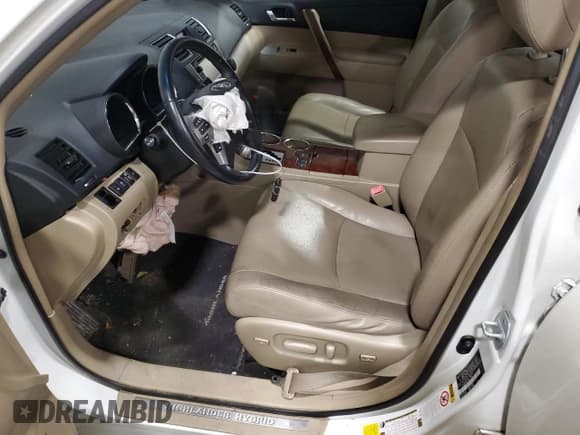 ✅ 2013 Toyota Highlander Limited • VIN: JTEDC3EH2D2011788 • Lot: 86622914. Listed on Copart with Not provided. Free auction sales archive from the USA and detailed vehicle history report at DreamBid. Image 7.