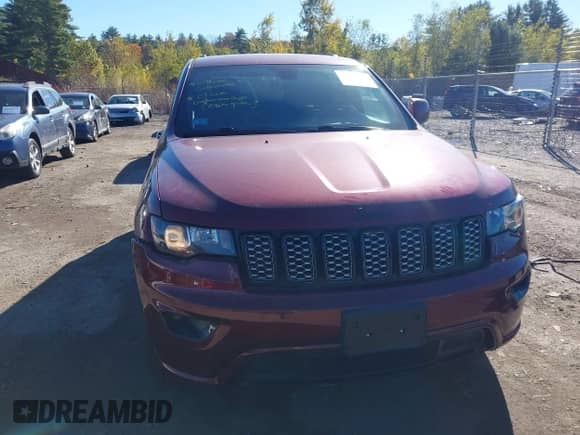 2018 Jeep Grand Cherokee Altitude z VIN 1C4RJFAG4JC343770, wystawiony jako IAAI lot #43439599 z przebiegiem 136 804 mil mil oraz . Historia ofert i sprzedaży dostępna na DreamBid. Obrazek 12.