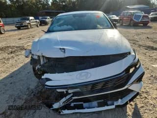 ✅ 2025 Hyundai Elantra Limited • VIN: KMHLP4DG1SU894962 • Lot: 86849625. Listed on Copart with 16,453 mi. Free auction sales archive from the USA and detailed vehicle history report at DreamBid. Image 5.