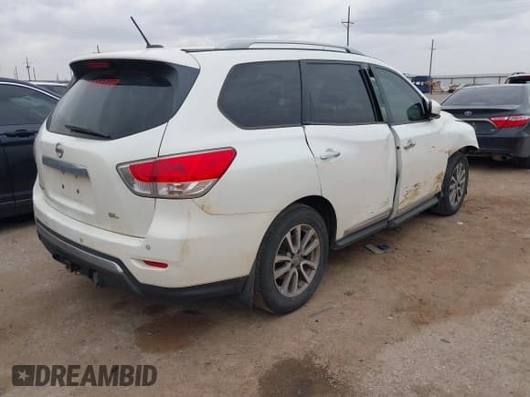 ✅ 2014 Nissan Pathfinder Platinum • VIN: 5N1AR2MN3EC727078 • Lot: 42076108. Wystawiony na IAAI z przebiegiem 181 936 mil. Bezpłatny archiwum sprzedaży aukcyjnych z USA i szczegółowy raport historii pojazdu na DreamBid. Zdjęcie 4.
