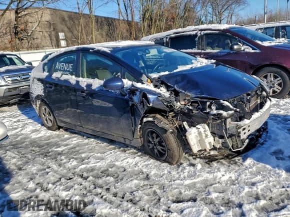 ✅ 2015 Toyota Prius Two • VIN: JTDKN3DU0F0452399 • Лот: 94893005. Опубликован ранее на Copart с пробегом 178 614 миль. Бесплатный доступ к архиву аукционных продаж из США и подробный отчёт об истории автомобиля на DreamBid. Изображение 4.