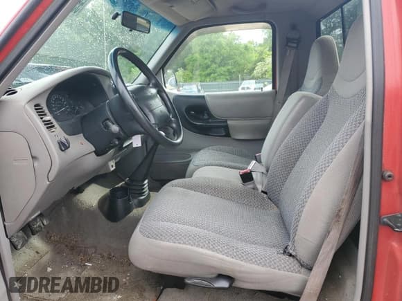 ✅ 1998 Ford Ranger XLT • VIN: 1FTYR10X0WUB88399 • Lot: 55553645. Listed on Copart with 190,841 mi. Free auction sales archive from the USA and detailed vehicle history report at DreamBid. Image 7.