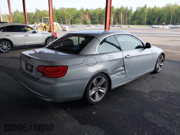 ✅ 2011 BMW 3 Series 328i • VIN: WBADW7C55BE543119 • Lot: 42465825. Listed on IAAI with 78,327 mi. Free auction sales archive from the USA and detailed vehicle history report at DreamBid. Image 4.