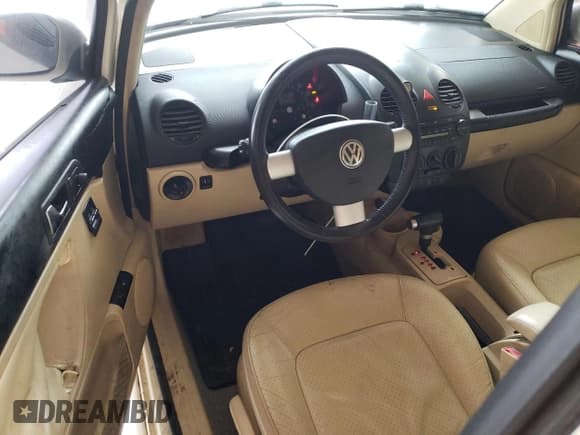 ✅ 2005 Volkswagen Beetle GLS • VIN: 3VWCR31C95M402615 • Lot: 87326254. Listed on Copart with 159,843 mi. Free auction sales archive from the USA and detailed vehicle history report at DreamBid. Image 8.