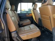 ✅ 2011 Lincoln Navigator • VIN: 5LMJJ3J5XBEJ04989 • Lot: 56669395. Wystawiony na Copart z przebiegiem 155 046 mil. Bezpłatny archiwum sprzedaży aukcyjnych z USA i szczegółowy raport historii pojazdu na DreamBid. Zdjęcie 11.