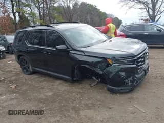✅ 2025 Honda Pilot Black Edition • VIN: 5FNYG1H92SB023629 • Lot: 40957146. Listed on IAAI with 2,992 mi. Free auction sales archive from the USA and detailed vehicle history report at DreamBid. Image 1.