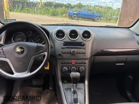 ✅ 2014 Chevrolet Captiva Sport LS • VIN: 3GNAL2EK4ES615675 • Lot: 59599885. Wystawiony na Copart z przebiegiem 82 550 mil. Bezpłatny archiwum sprzedaży aukcyjnych z USA i szczegółowy raport historii pojazdu na DreamBid. Zdjęcie 9.