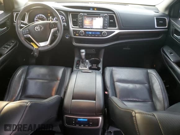 ✅ 2016 Toyota Highlander Limited • VIN: 5TDDKRFH4GS275097 • Lot: 91084225. Wystawiony na Copart z przebiegiem 138 851 mil. Bezpłatny archiwum sprzedaży aukcyjnych z USA i szczegółowy raport historii pojazdu na DreamBid. Zdjęcie 8.