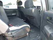 ✅ 2011 Toyota Tundra • VIN: 5TFEY5F15BX101976 • Lot: 42727173. Wystawiony na IAAI z przebiegiem 266 334 mil. Bezpłatny archiwum sprzedaży aukcyjnych z USA i szczegółowy raport historii pojazdu na DreamBid. Zdjęcie 8.