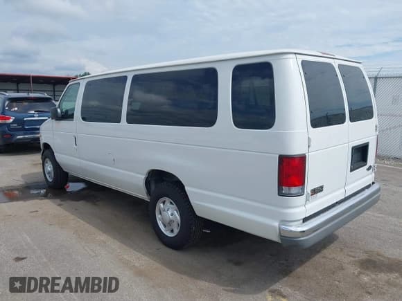 ✅ 1999 Ford Econoline Passenger XL • VIN: 1FBSS31L4XHC09464 • Lot: 42769790. Wystawiony na IAAI z przebiegiem 107 220 mil. Bezpłatny archiwum sprzedaży aukcyjnych z USA i szczegółowy raport historii pojazdu na DreamBid. Zdjęcie 3.