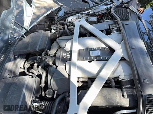 ✅ 2017 Aston Martin DB11 • VIN: SCFRMFAV9HGL00763 • Lot: 90928695. Wystawiony na Copart z przebiegiem 5 855 mil. Bezpłatny archiwum sprzedaży aukcyjnych z USA i szczegółowy raport historii pojazdu na DreamBid. Zdjęcie 7.