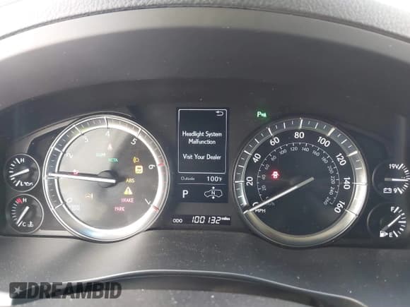 ✅ 2016 Lexus LX 570 • VIN: JTJHY7AXXG4217667 • Lot: 42633873. Listed on IAAI with 100,132 mi. Free auction sales archive from the USA and detailed vehicle history report at DreamBid. Image 7.