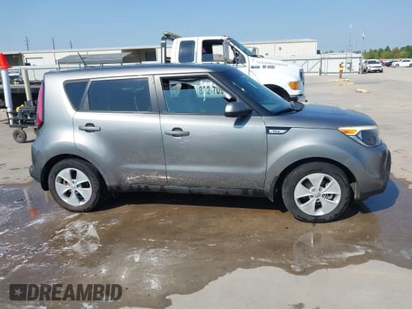 ✅ 2015 Kia Soul • VIN: KNDJN2A24F7151148 • Lot: 43218963. Wystawiony na IAAI z przebiegiem 89 125 mil. Bezpłatny archiwum sprzedaży aukcyjnych z USA i szczegółowy raport historii pojazdu na DreamBid. Zdjęcie 13.