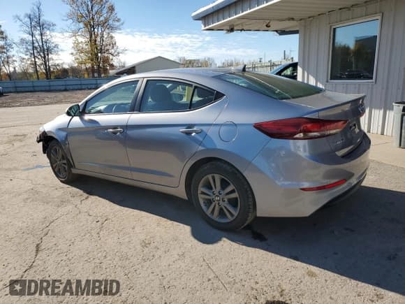 ✅ 2017 Hyundai Elantra Value Edition • VIN: 5NPD84LF3HH065294 • Лот: 89825205. Опубликован ранее на Copart с пробегом 83 372 миль. Бесплатный доступ к архиву аукционных продаж из США и подробный отчёт об истории автомобиля на DreamBid. Изображение 2.