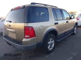 ✅ 2003 Ford Explorer XLT • VIN: 1FMZU73K13UC38059 • Lot: 43572641. Wystawiony na IAAI z przebiegiem 155 277 mil. Bezpłatny archiwum sprzedaży aukcyjnych z USA i szczegółowy raport historii pojazdu na DreamBid. Zdjęcie 4.
