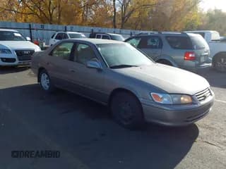 ✅ 2000 Toyota Camry CE • VIN: JT2BG28K4Y0383421 • Lot: 43649966. Wystawiony na IAAI z przebiegiem 207 475 mil. Bezpłatny archiwum sprzedaży aukcyjnych z USA i szczegółowy raport historii pojazdu na DreamBid. Zdjęcie 1.