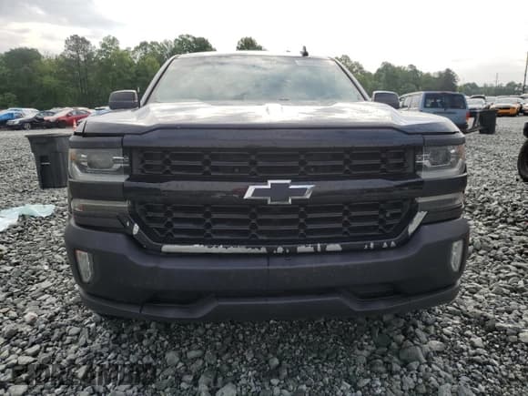 ✅ 2018 Chevrolet Silverado 1500 LT • VIN: 3GCPCREC5JG646869 • Lot: 56890805. Listed on Copart with 105,698 mi. Free auction sales archive from the USA and detailed vehicle history report at DreamBid. Image 5.