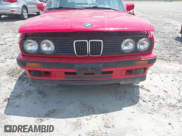 ✅ 1992 BMW 3 Series • VIN: WBABA7312NEJ13815 • Lot: 42310315. Listed on IAAI with 127,385 mi. Free auction sales archive from the USA and detailed vehicle history report at DreamBid. Image 6.