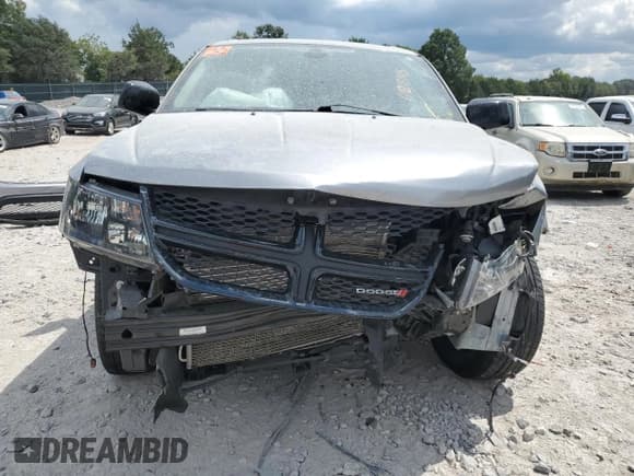 ✅ 2019 Dodge Journey SE • VIN: 3C4PDCBB0KT866922 • Lot: 69818705. Wystawiony na Copart z przebiegiem 56 921 mil. Bezpłatny archiwum sprzedaży aukcyjnych z USA i szczegółowy raport historii pojazdu na DreamBid. Zdjęcie 5.