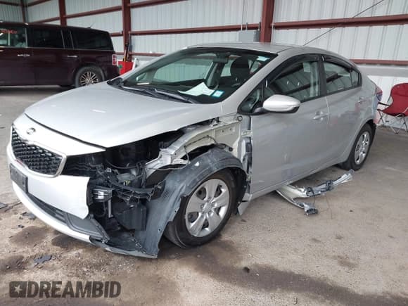 ✅ 2017 Kia Forte LX • VIN: 3KPFK4A72HE157989 • Лот: 43505949. Опубликован ранее на IAAI с пробегом 65 037 миль. Бесплатный доступ к архиву аукционных продаж из США и подробный отчёт об истории автомобиля на DreamBid. Изображение 2.