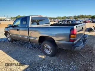 ✅ 2001 Chevrolet Silverado 1500 LS • VIN: 1GCEC19V81Z194789 • Lot: 82613655. Wystawiony na Copart z przebiegiem Nie podano. Bezpłatny archiwum sprzedaży aukcyjnych z USA i szczegółowy raport historii pojazdu na DreamBid. Zdjęcie 2.