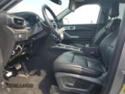 ✅ 2022 Ford Explorer Limited • VIN: 1FMSK7FH0NGA30280 • Lot: 70485755. Wystawiony na Copart z przebiegiem 76 047 mil. Bezpłatny archiwum sprzedaży aukcyjnych z USA i szczegółowy raport historii pojazdu na DreamBid. Zdjęcie 7.