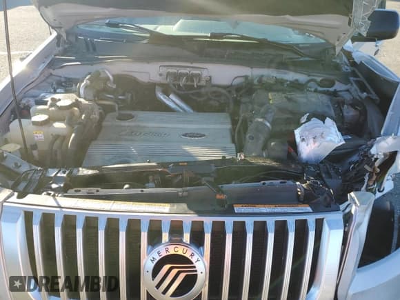 ✅ 2008 Mercury Mariner • VIN: 4M2CU29H28KJ26862 • Lot: 86907864. Wystawiony na Copart z przebiegiem 127 249 mil. Bezpłatny archiwum sprzedaży aukcyjnych z USA i szczegółowy raport historii pojazdu na DreamBid. Zdjęcie 14.