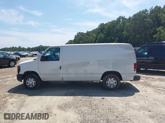 ✅ 2011 Ford Econoline Cargo Commercial • VIN: 1FTNE1EW3BDB39643 • Lot: 43095244. Listed on IAAI with 210,705 mi. Free auction sales archive from the USA and detailed vehicle history report at DreamBid. Image 13.