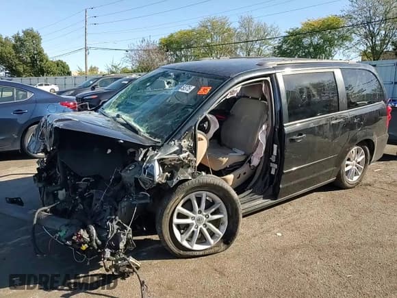 ✅ 2015 Dodge Grand Caravan SXT • VIN: 2C4RDGCG9FR540989 • Lot: 85885375. Listed on Copart with Not provided. Free auction sales archive from the USA and detailed vehicle history report at DreamBid. Image 13.