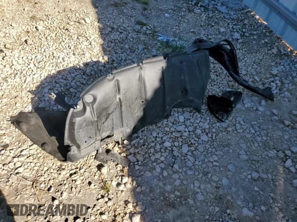 ✅ 2022 Toyota Highlander Hybrid LE • VIN: 5TDBBRCH0NS545452 • Lot: 90641365. Listed on Copart with 64,214 mi. Free auction sales archive from the USA and detailed vehicle history report at DreamBid. Image 13.