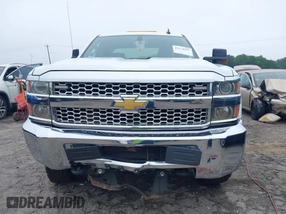 ✅ 2019 Chevrolet Silverado 2500HD Work Truck • VIN: 2GC2CREG2K1226543 • Lot: 42174597. Listed on IAAI with 168,676 mi. Free auction sales archive from the USA and detailed vehicle history report at DreamBid. Image 12.