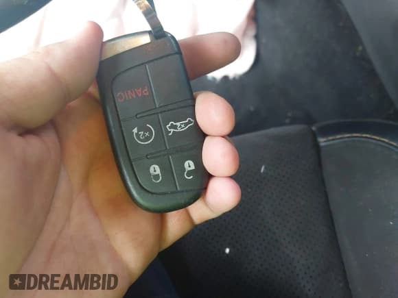 ✅ 2018 Dodge Charger R/T • VIN: 2C3CDXCT4JH290907 • Lot: 42880536. Wystawiony na IAAI z przebiegiem 117 826 mil. Bezpłatny archiwum sprzedaży aukcyjnych z USA i szczegółowy raport historii pojazdu na DreamBid. Zdjęcie 11.