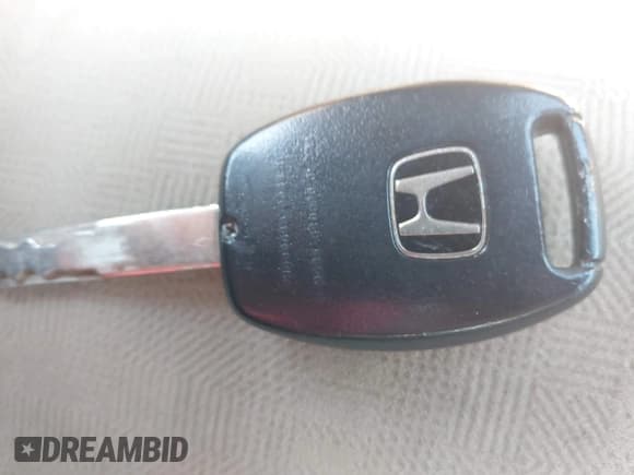 ✅ 2004 Honda Accord EX • VIN: 1HGCM56694A163757 • Лот: 43110283. Опубликован ранее на IAAI с пробегом 241 358 миль. Бесплатный доступ к архиву аукционных продаж из США и подробный отчёт об истории автомобиля на DreamBid. Изображение 11.